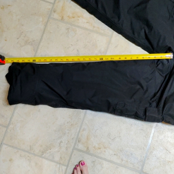 Red Ledge Ski Pants Unisex . Waist 14 in, Inseam 28 in. Make an offer - Picture 7 of 8